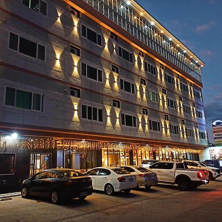 Emmaus Condotel 安吉利斯 外观 照片