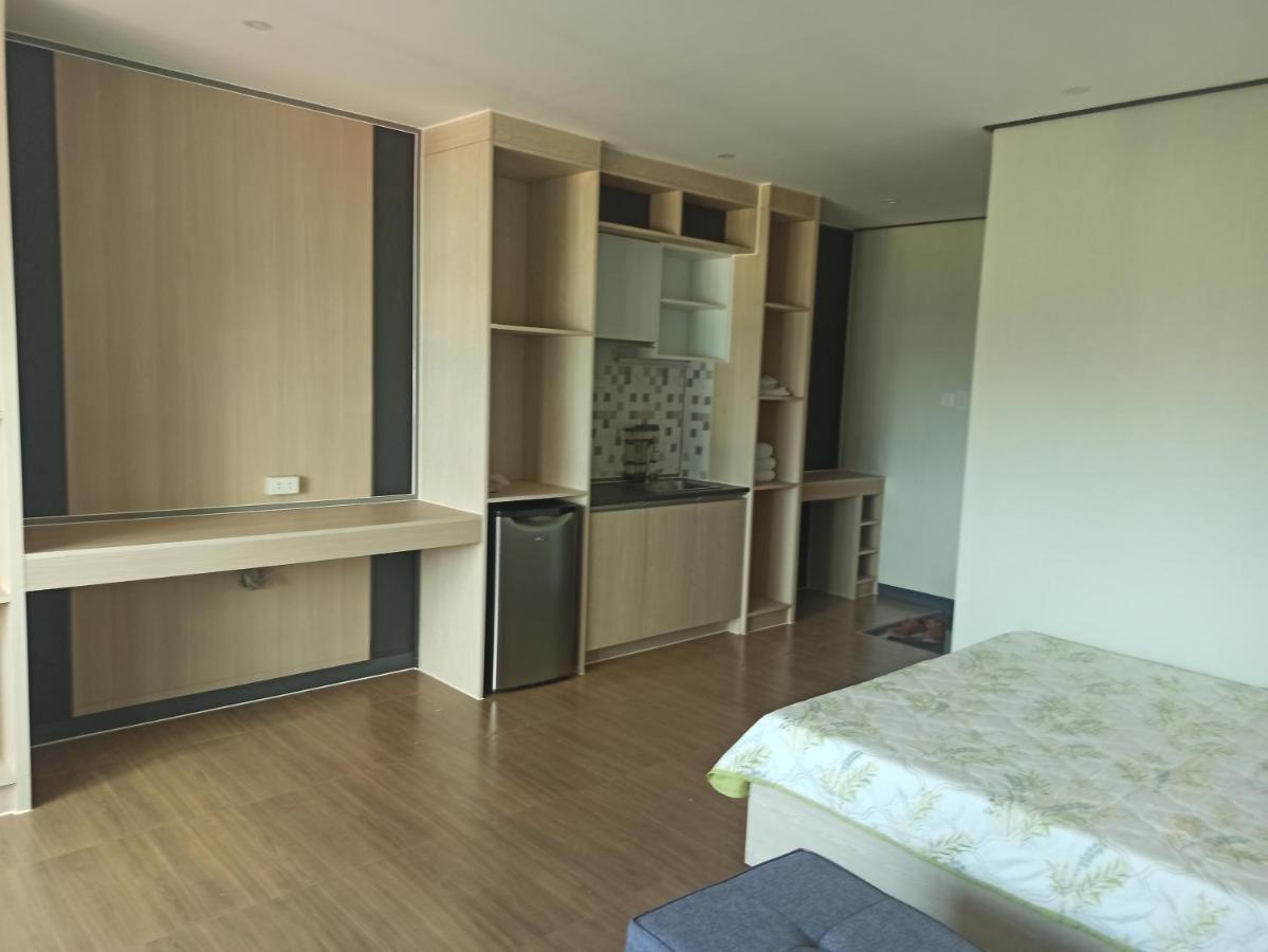 Emmaus Condotel 安吉利斯 外观 照片