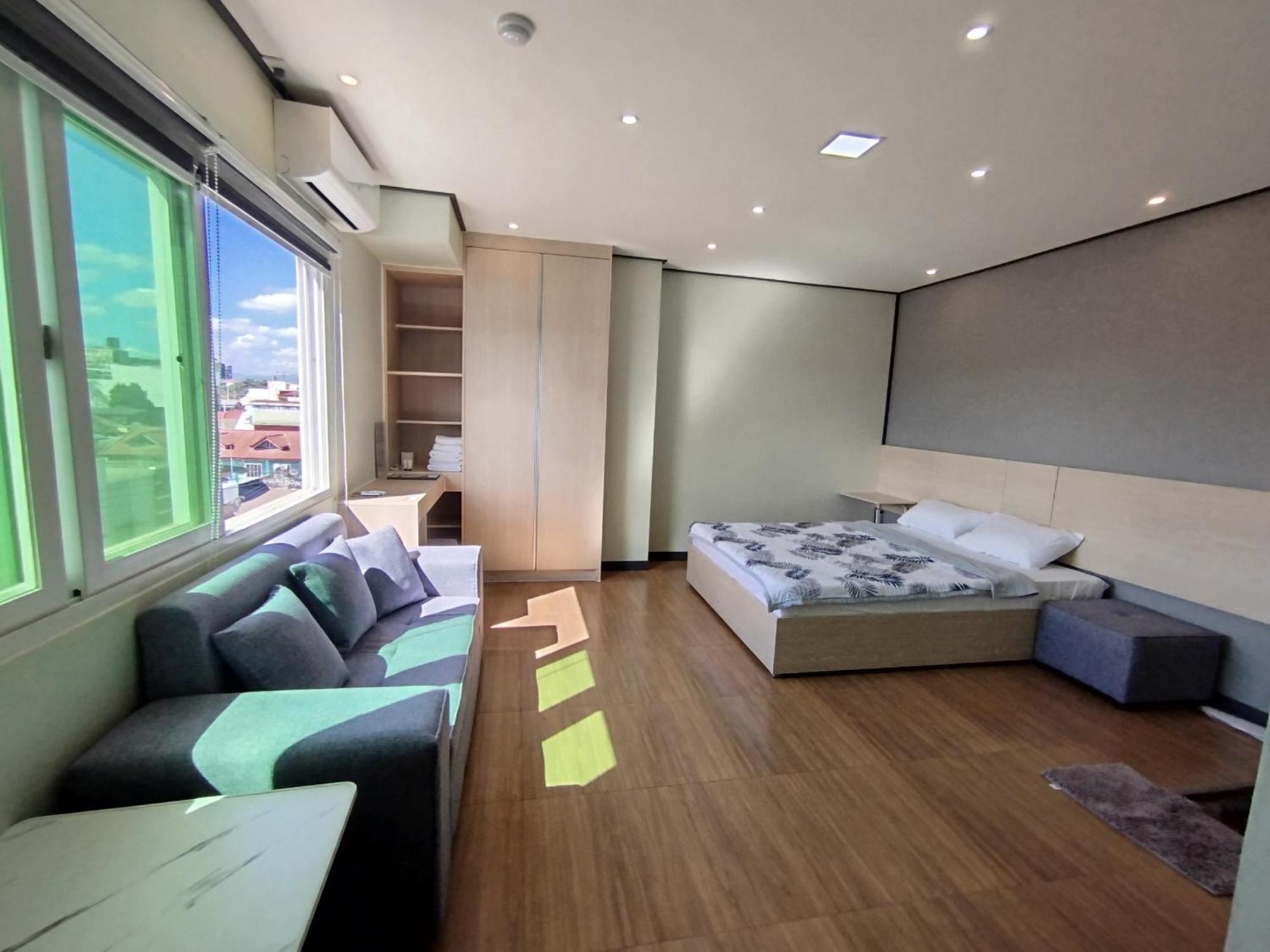 Emmaus Condotel 安吉利斯 外观 照片