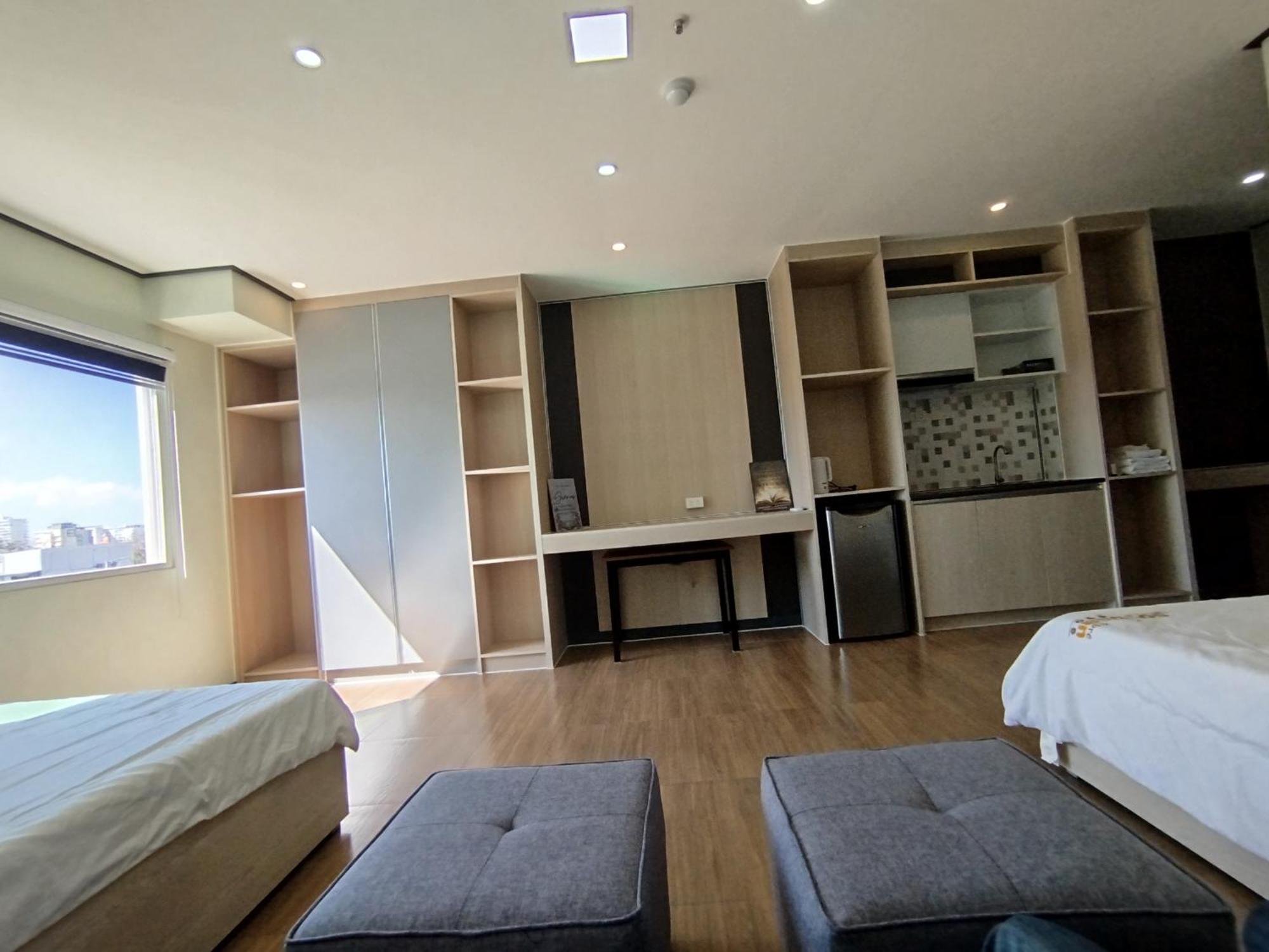 Emmaus Condotel 安吉利斯 外观 照片