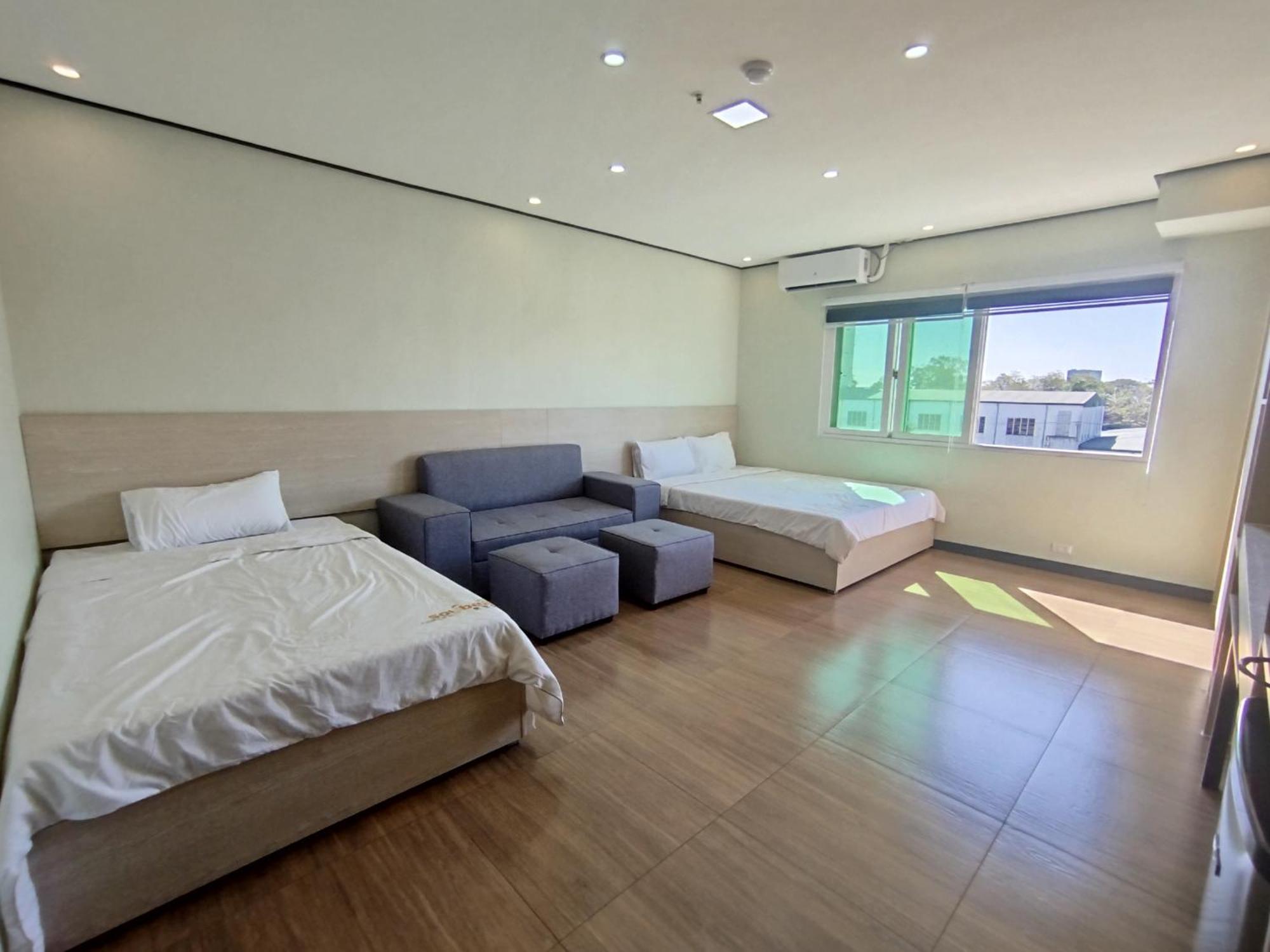 Emmaus Condotel 安吉利斯 外观 照片